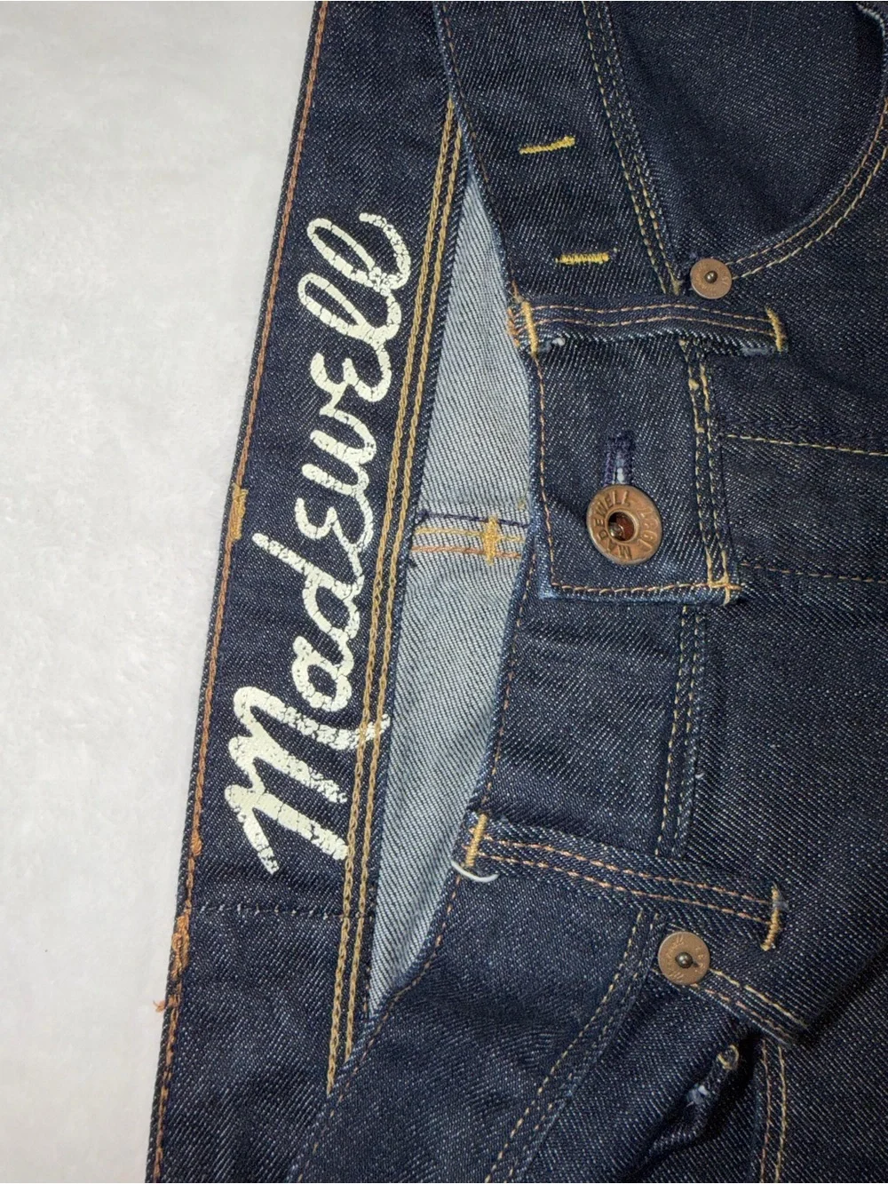 NWOT - Madewell Women's Indigo Dark Rinse Skinny Denim with Leg Zippers Size 27